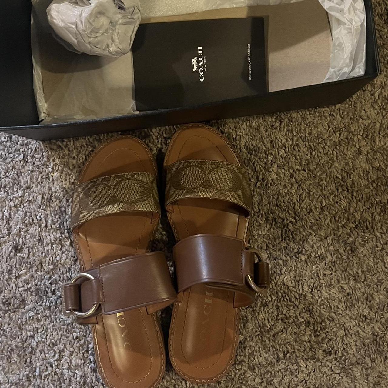 Coach henry sandal hot sale