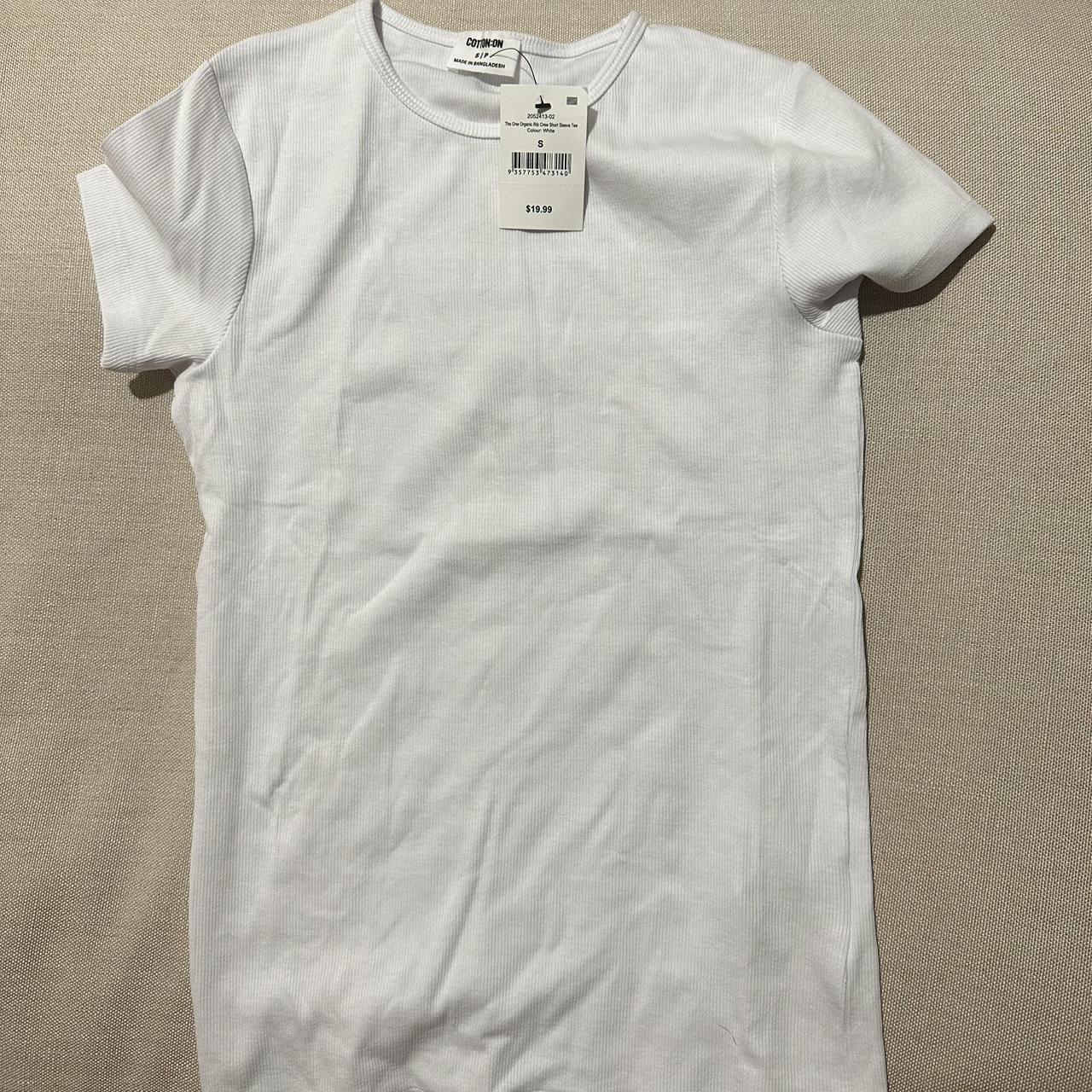 super cute white fitted t shirt from Cotton On.... - Depop