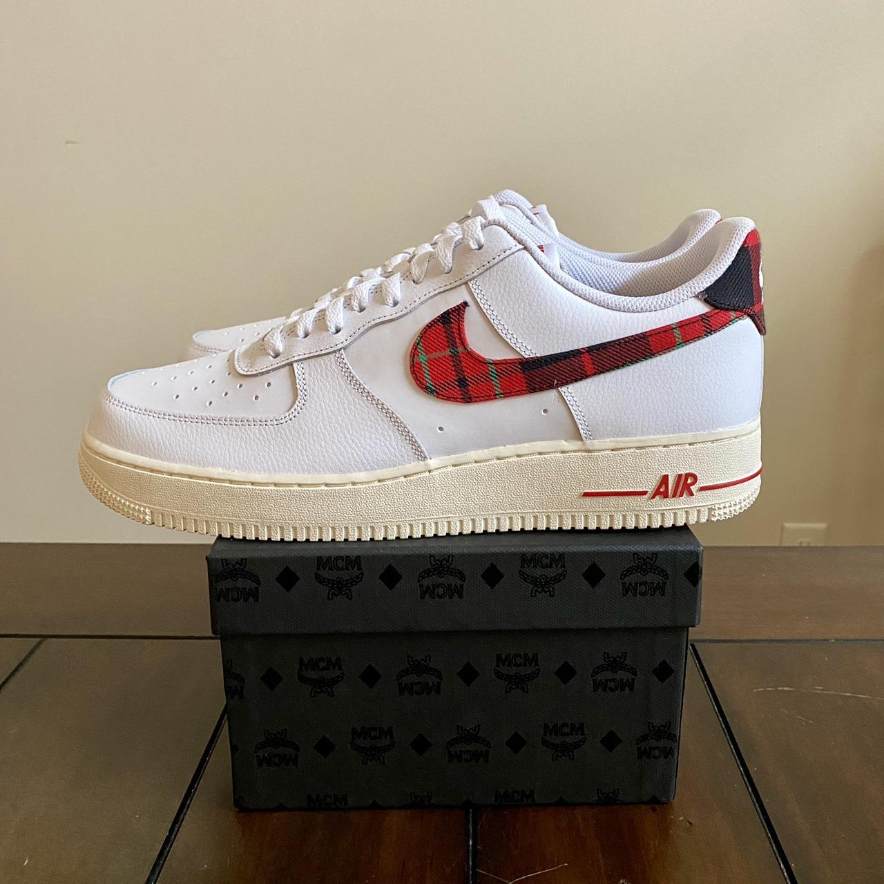 item listed by stashboxsoles