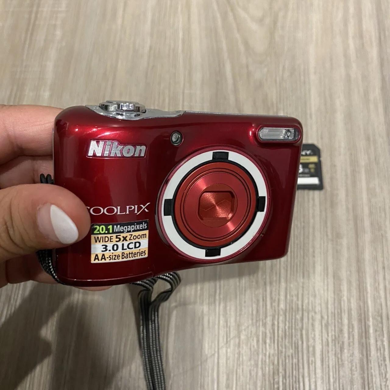 Nikon deals red camera