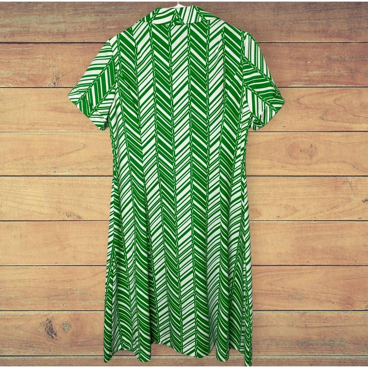 VINTAGE Lorac Original green store and white patterned chevron union made dress