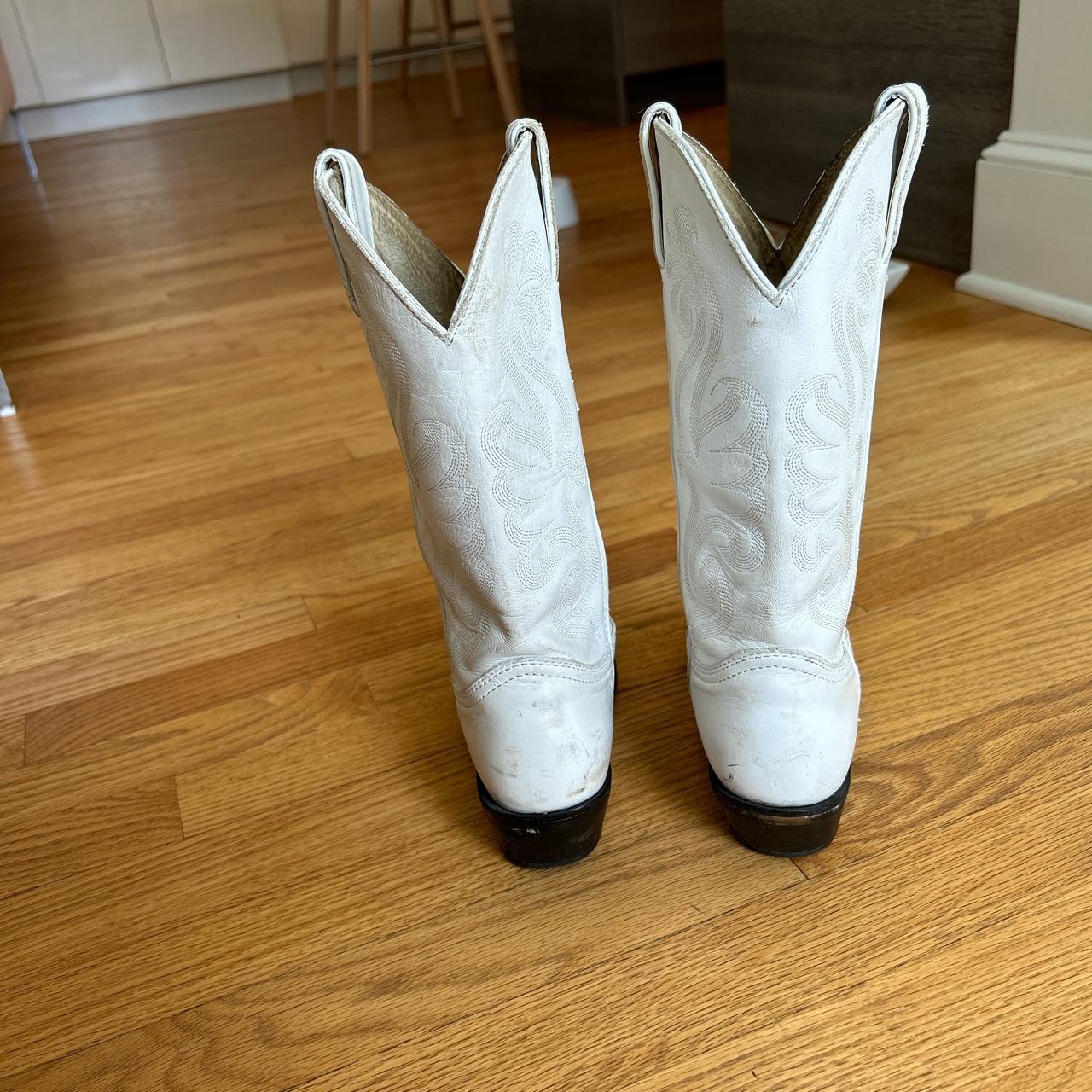Durango 11” white cowboy boots. Women’s size 6. Fits... Depop