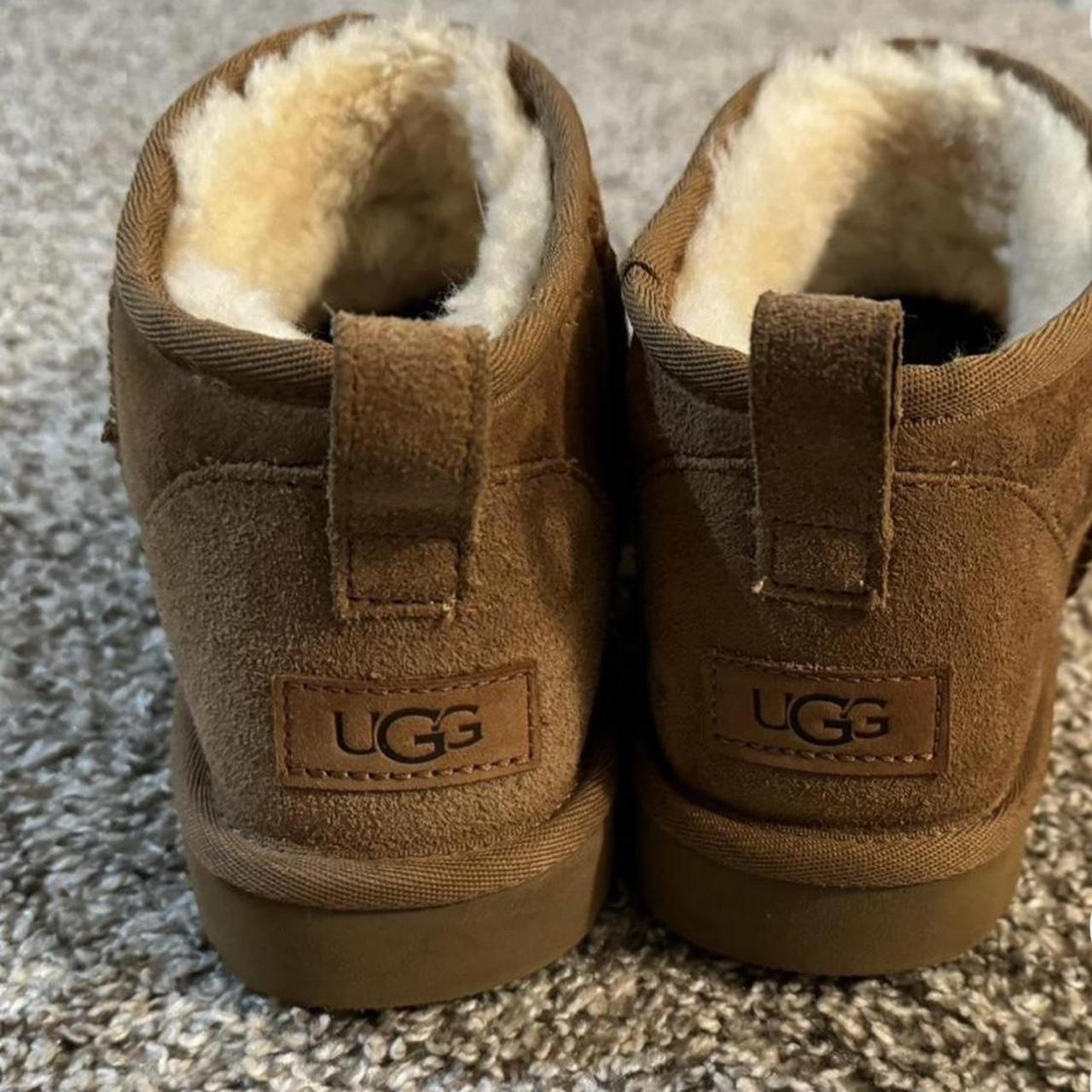 Ugg ultra minis size 9. Only worn a few times, in... - Depop