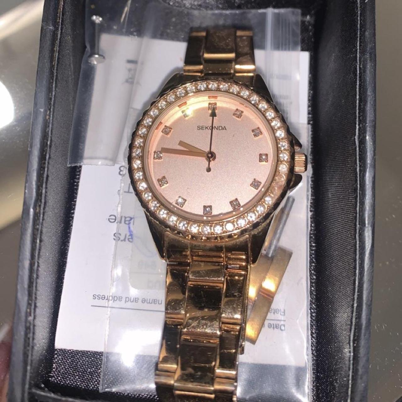 Sekonda gold watch ️ Worn a handful of times.... - Depop