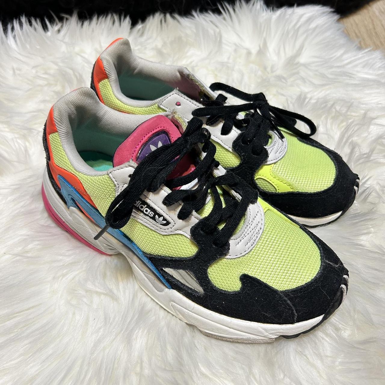 Adidas falcon clearance fluo