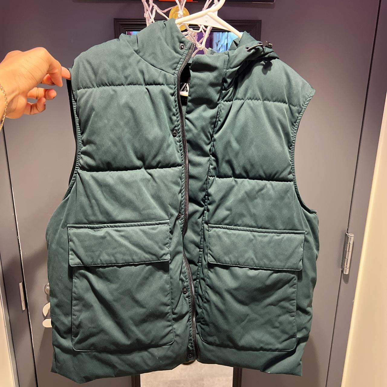 Zara Men's Green Gilet | Depop