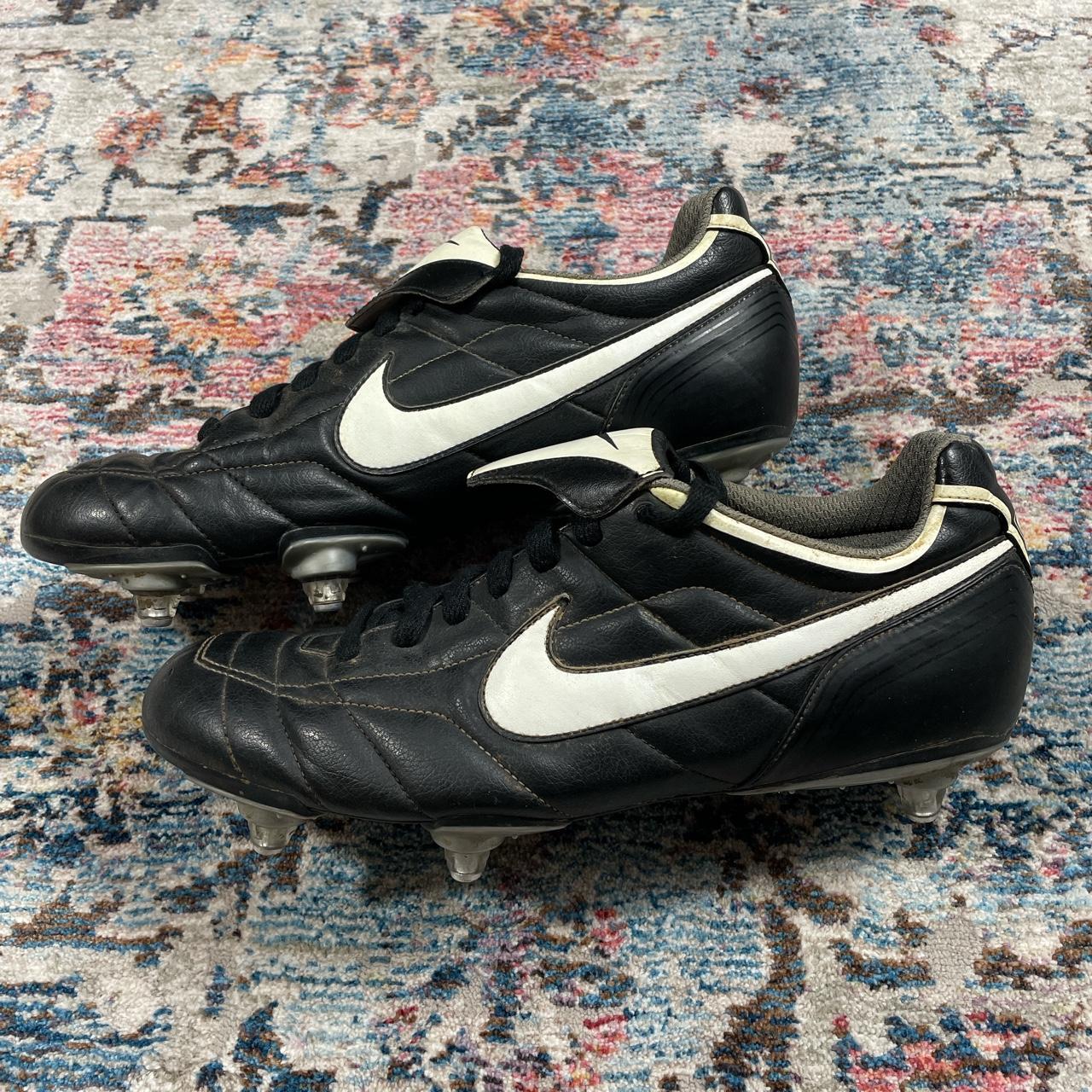 nike tiempo football boots black and white