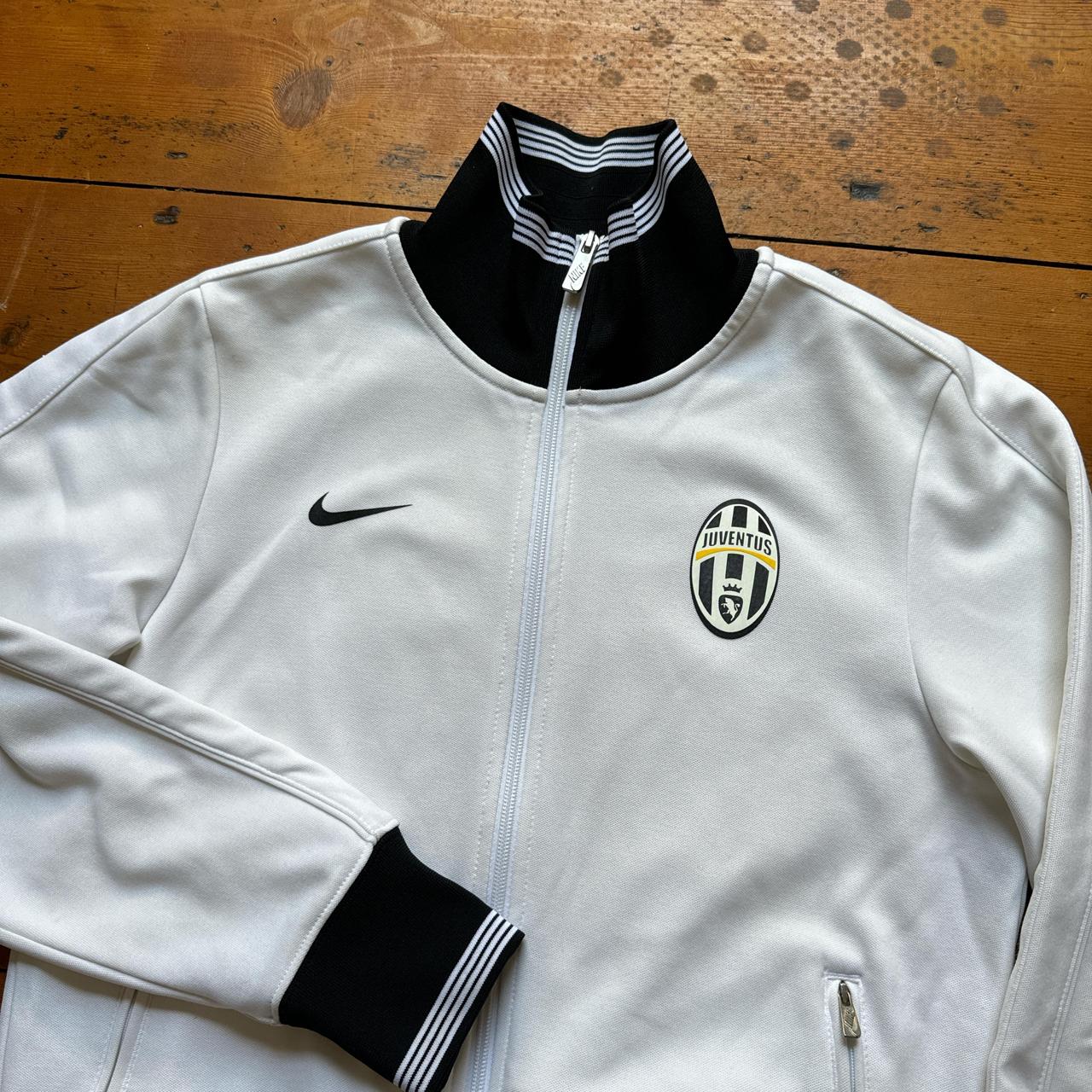 Hotsell Nike Men’s Juventus Jacket N98