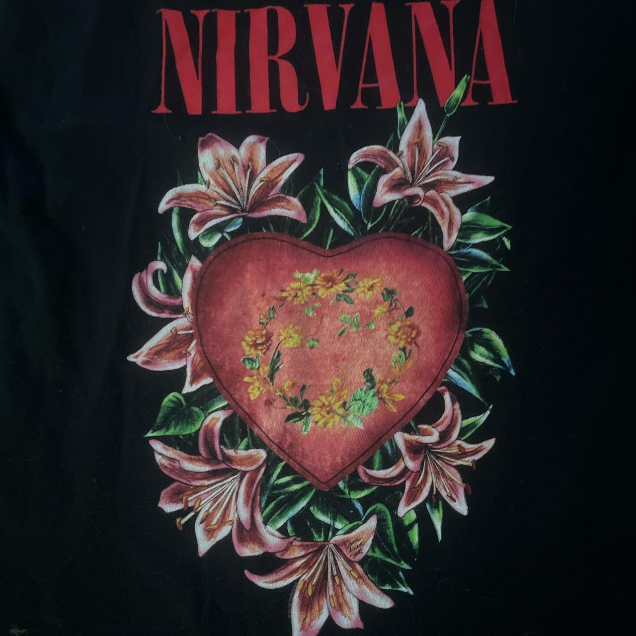 Nirvana flower and heart shirt size medium