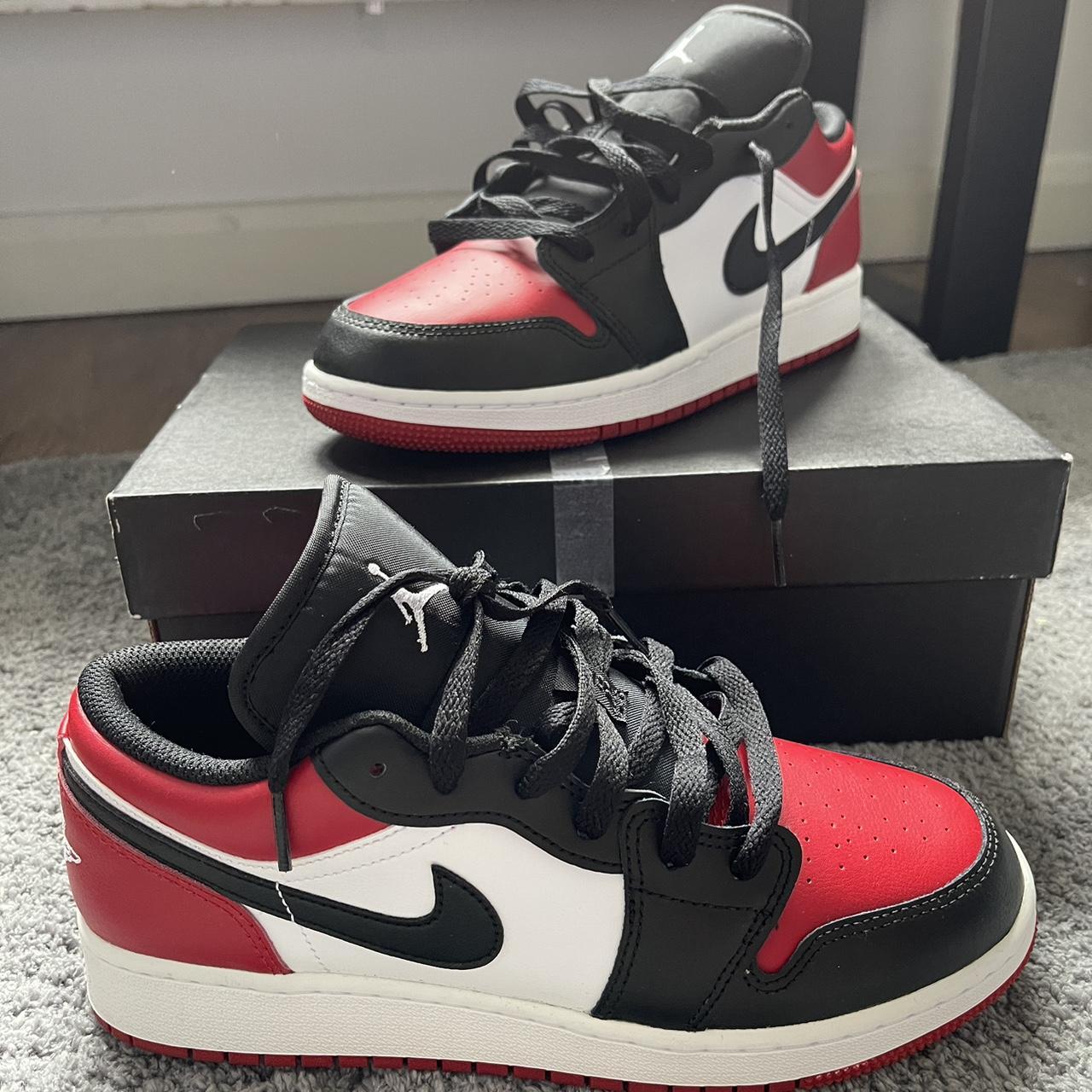 Jordan Women's Red and Black Trainers | Depop