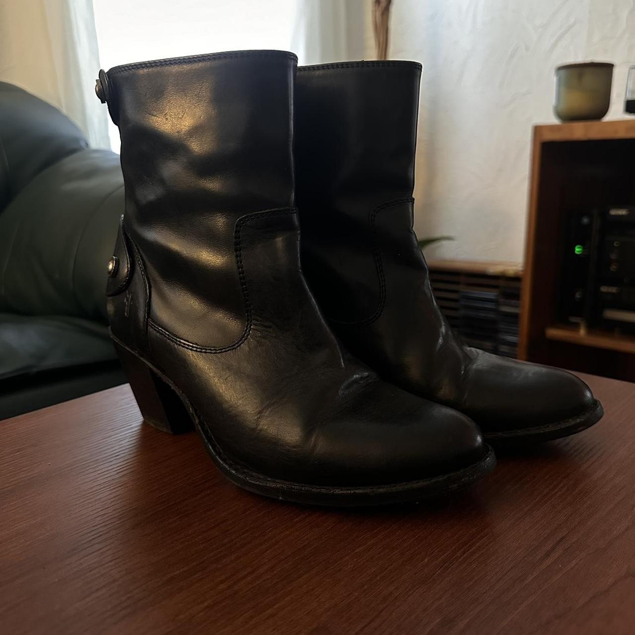 Frye Black Leather Motorcycle Boots on sale with Zip Up Back Size 7