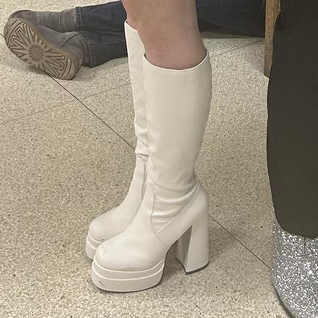 Windsor Women's White Boots
