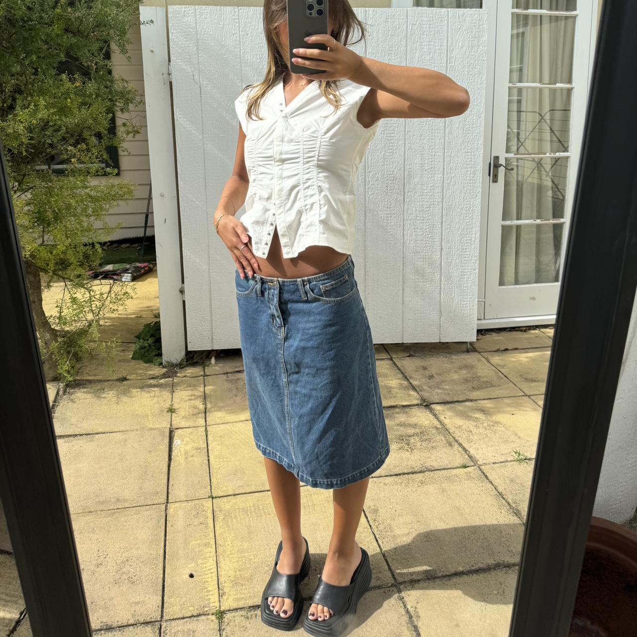 Mustang denim skirt Labelled size 12 Fits a 6-8 best - Depop