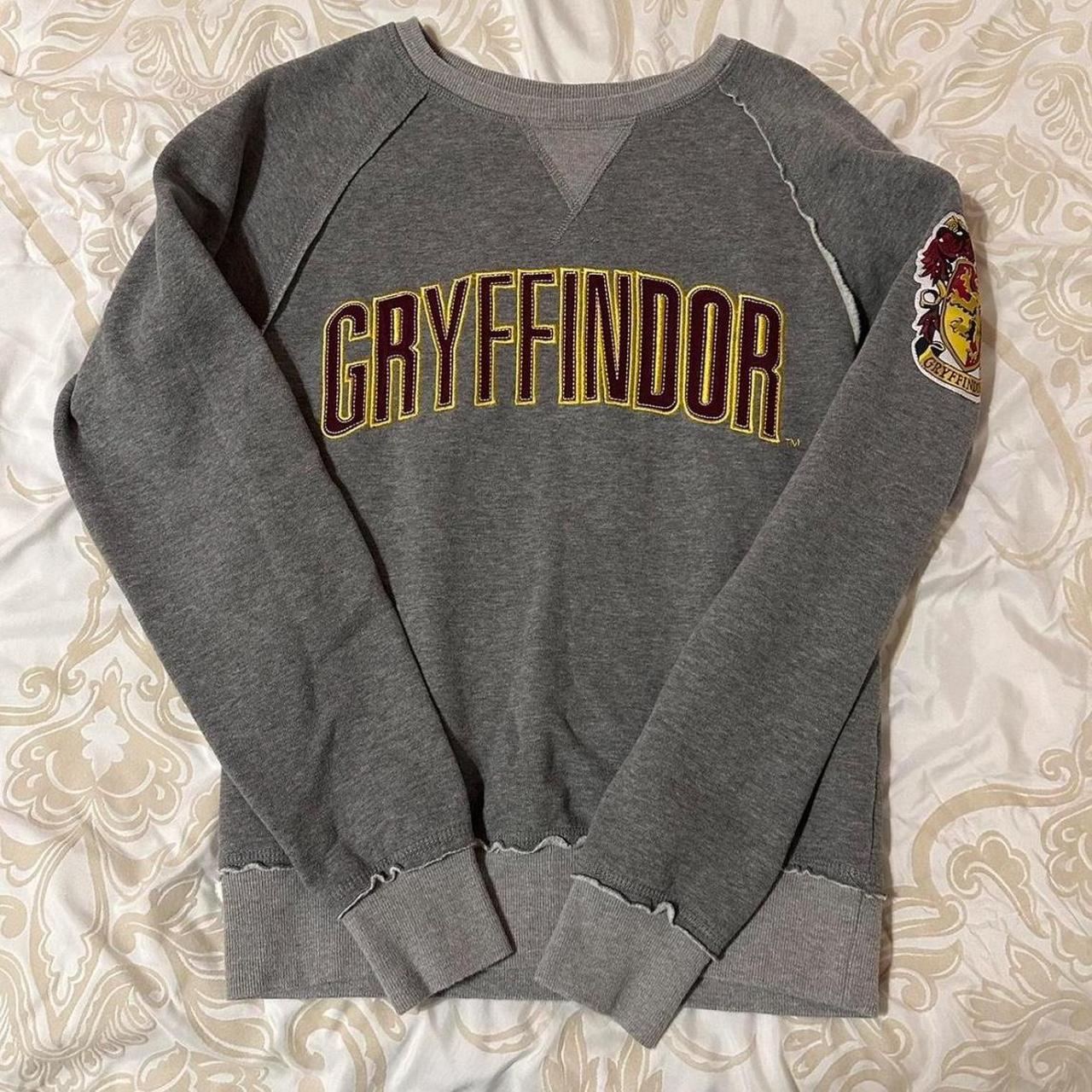 Universal Studios on sale Harry Potter Sweater Gryffindor