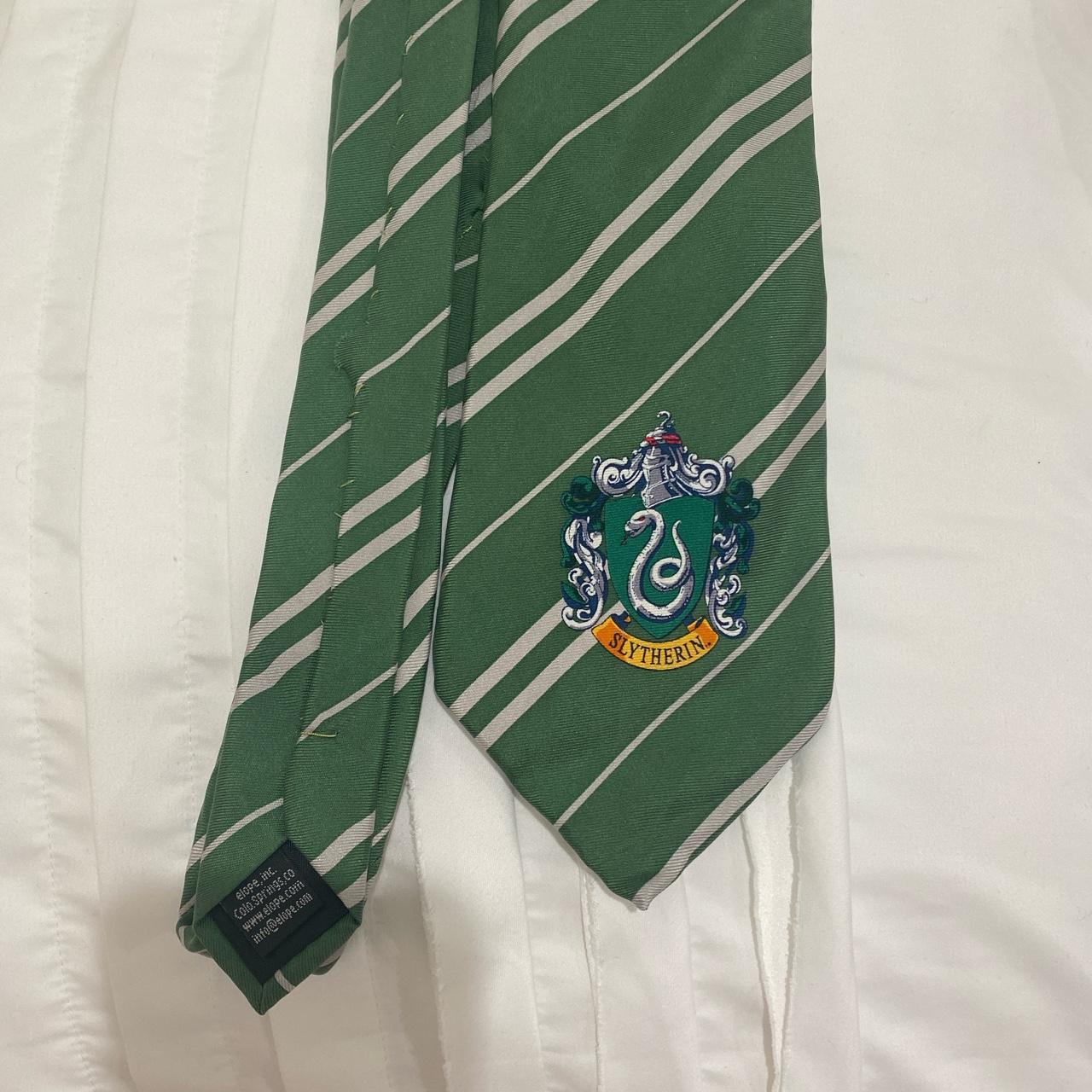 Slytherin tie Harry Potter #harrypotter - Depop