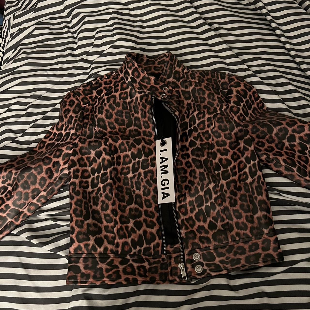 I am outlet gia leopard jacket