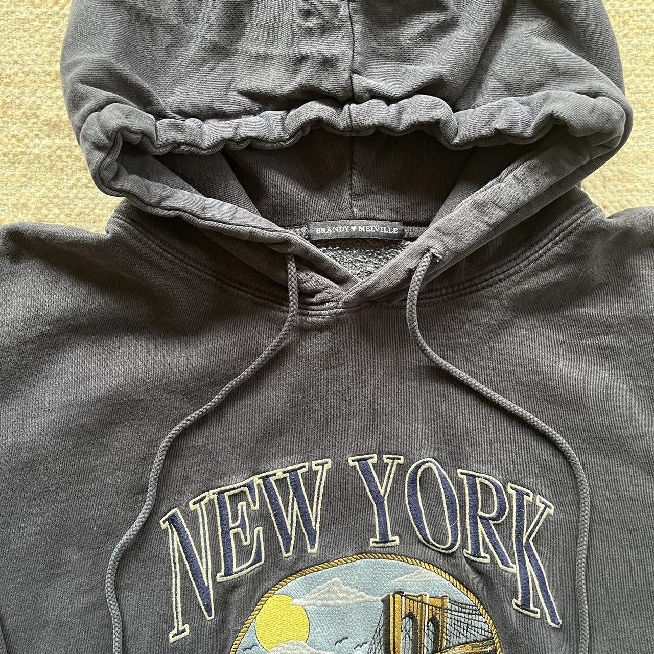 Brandy Melville New York Hoodie NWT Fits - Depop