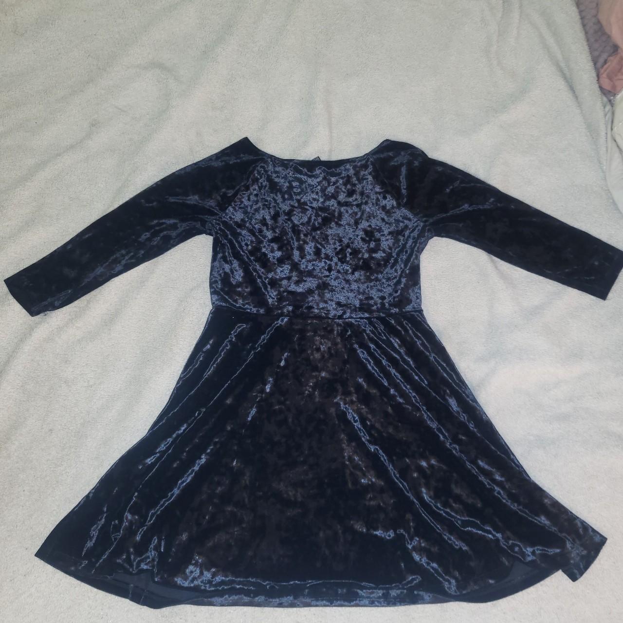 Black Velvet Dress Circle skirt 3/4 sleeve, Size L - Main Image