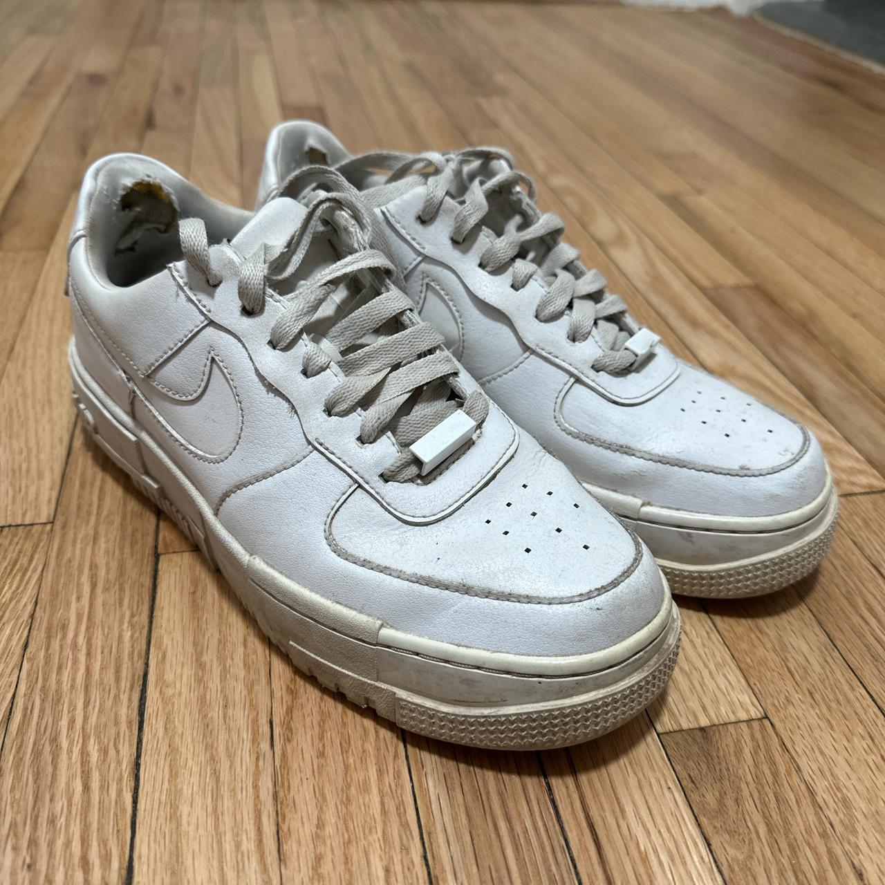 wmns nike af1 pixel
