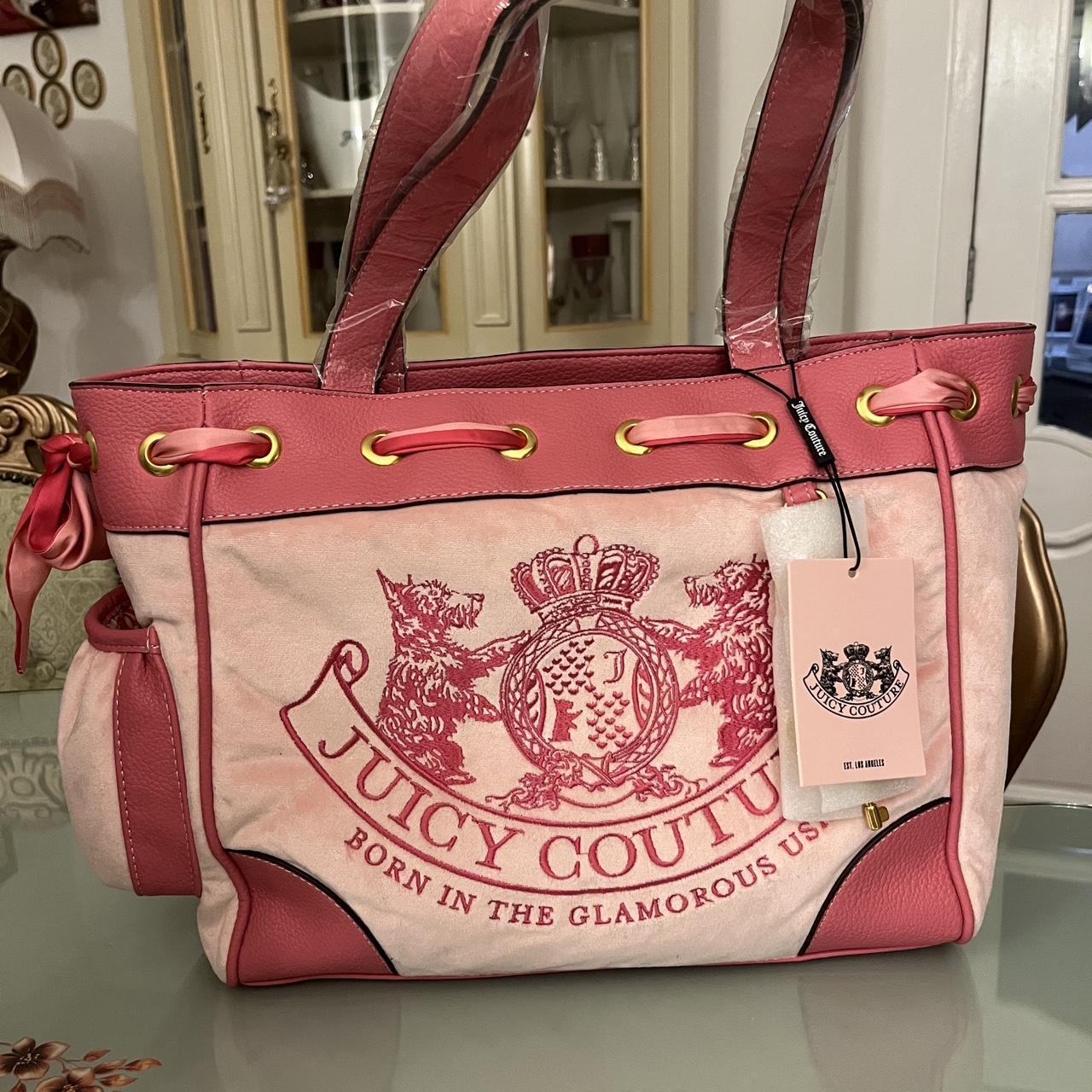 Juicy Couture rare Y2K large Tote Jelly beach bag in | Depop Juicy Couture rare Y2K large Tote Jelly beach bag in | Depop