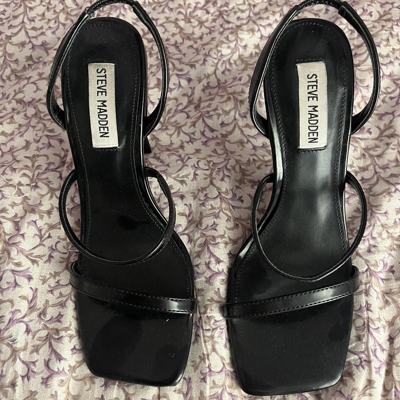 Steve Madden Women's Black Courts | Depop