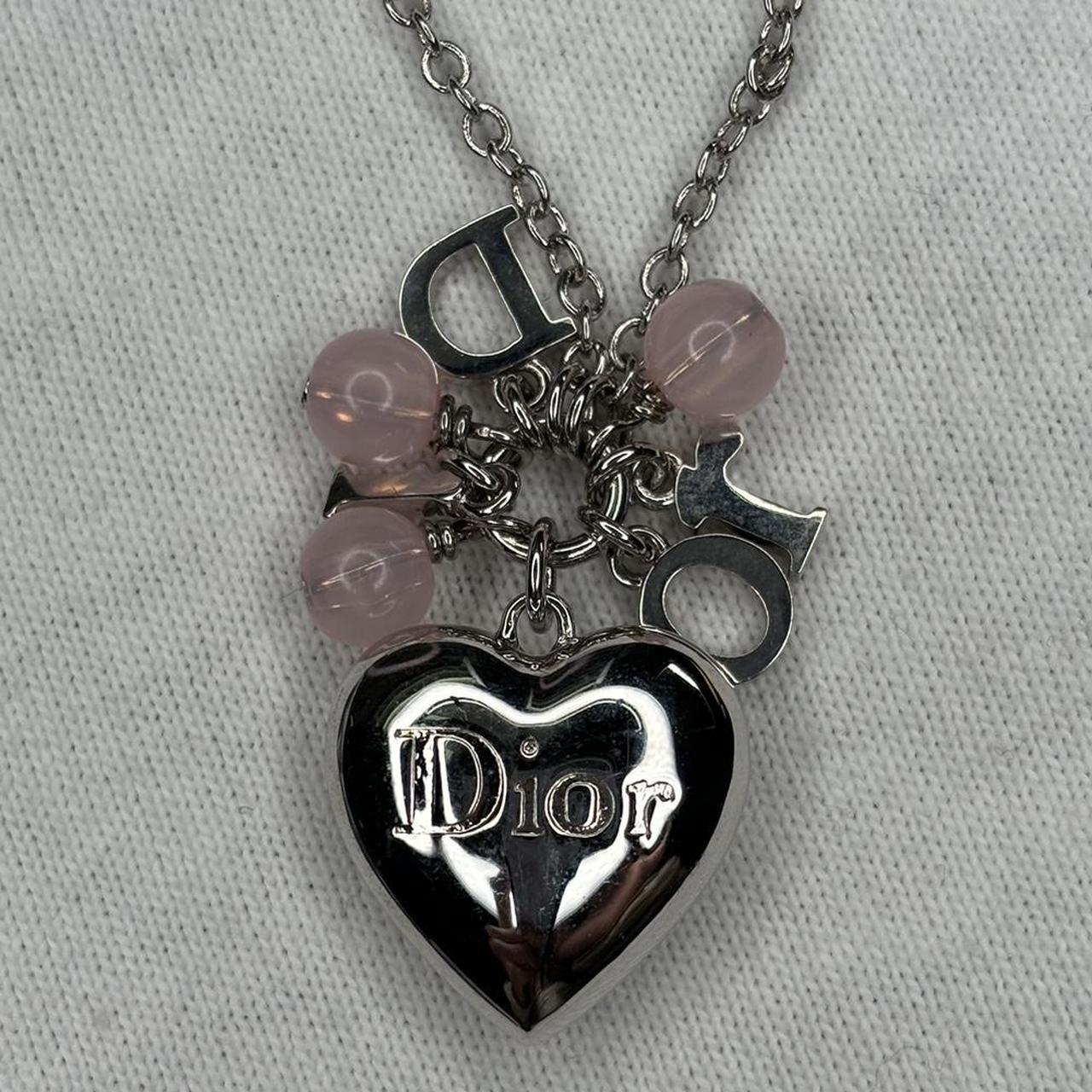 Dior heart discount charm