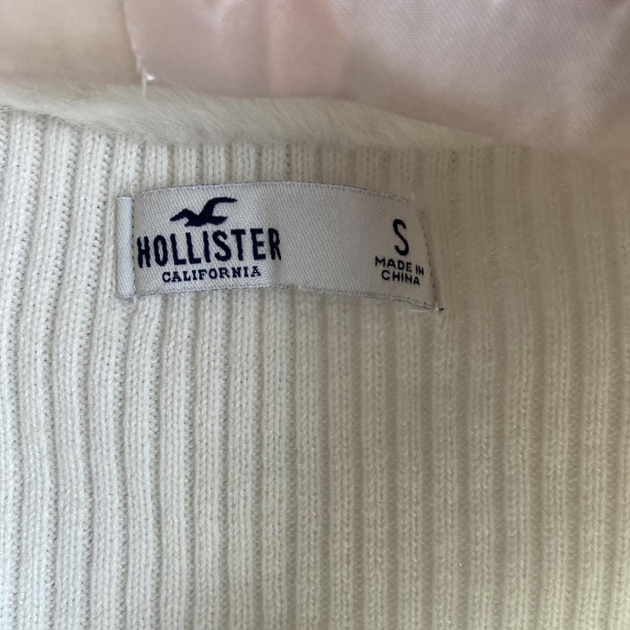 Hollister Co. Women's White and Cream Jumper | Depop