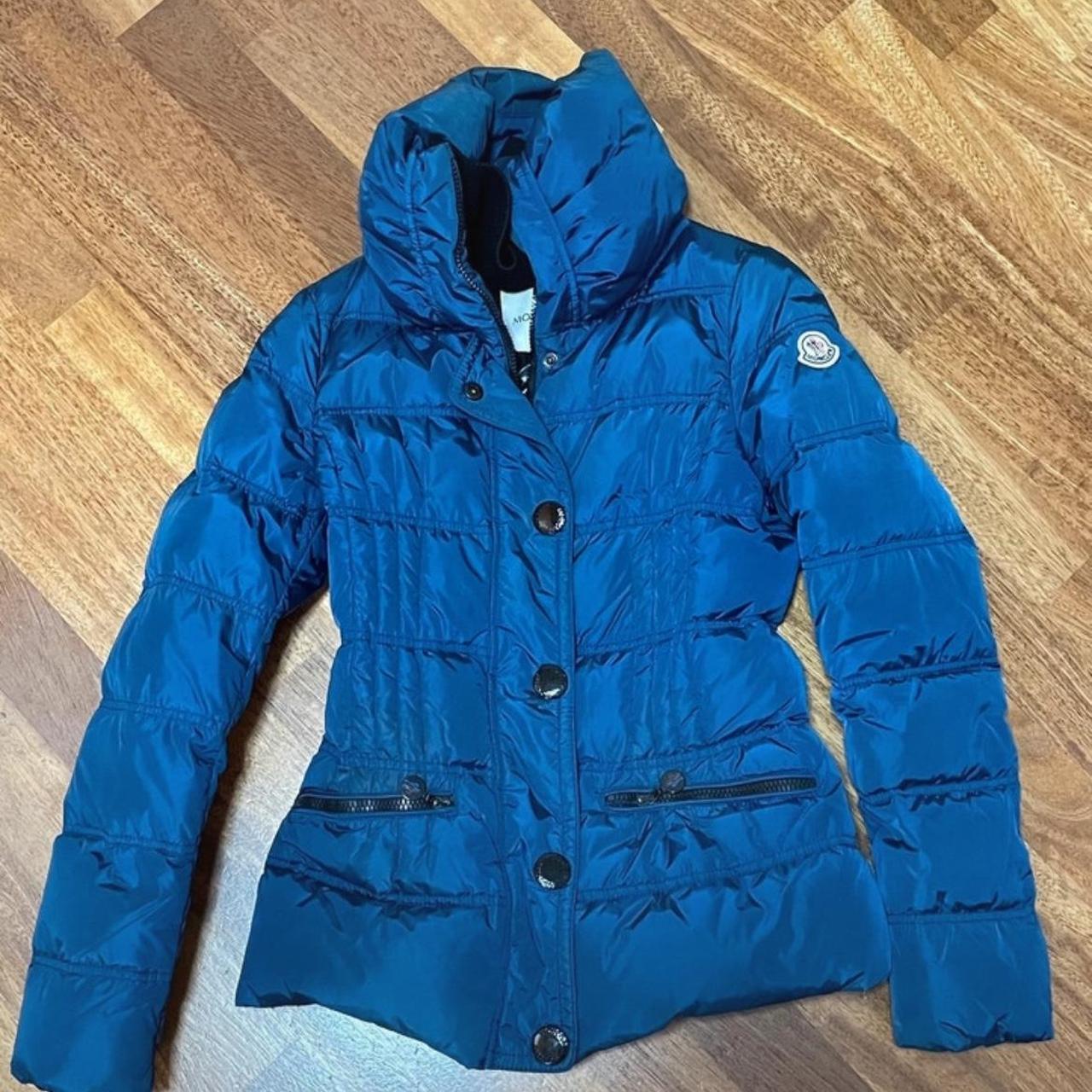 Moncler Vosges usato pochissime volte e tenuto in. Depop