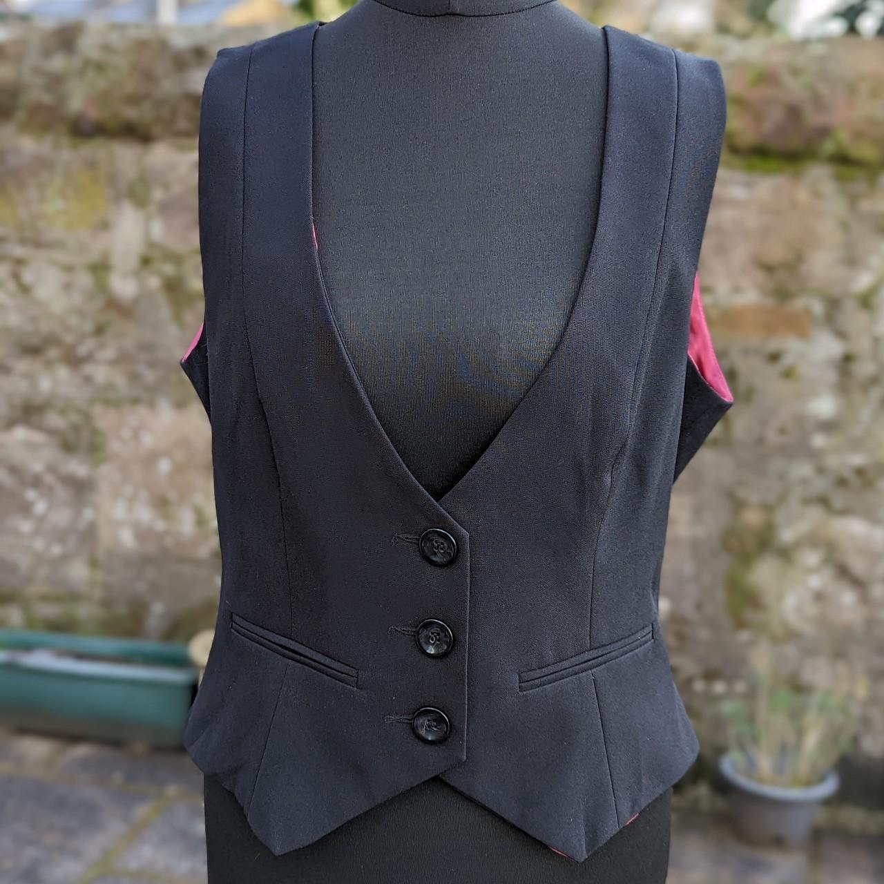 Primark Women's Black and Pink Vest Depop