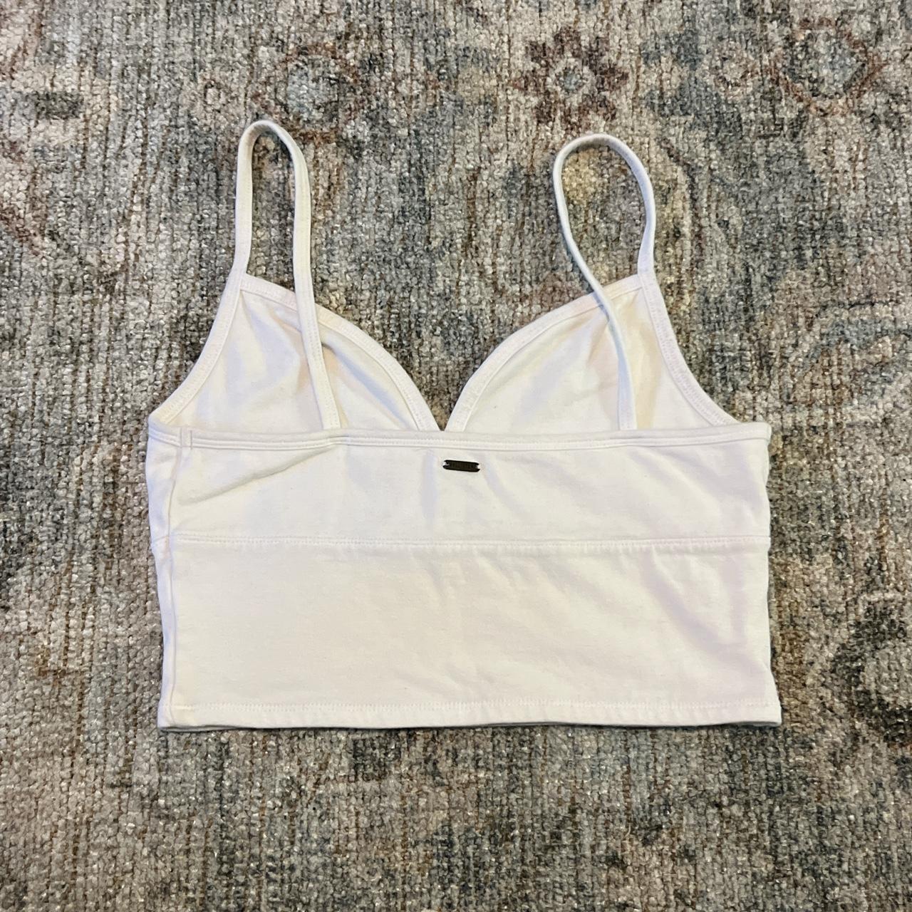 white basic crop top hollister 💛 size small Depop