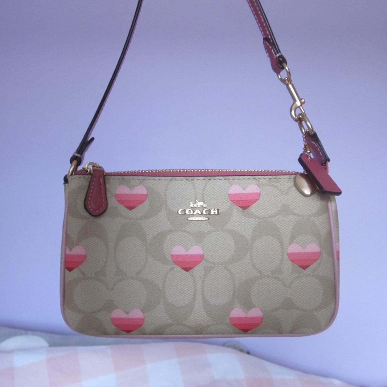 Coach mini Gallery crossbody with stripe heart selling prints