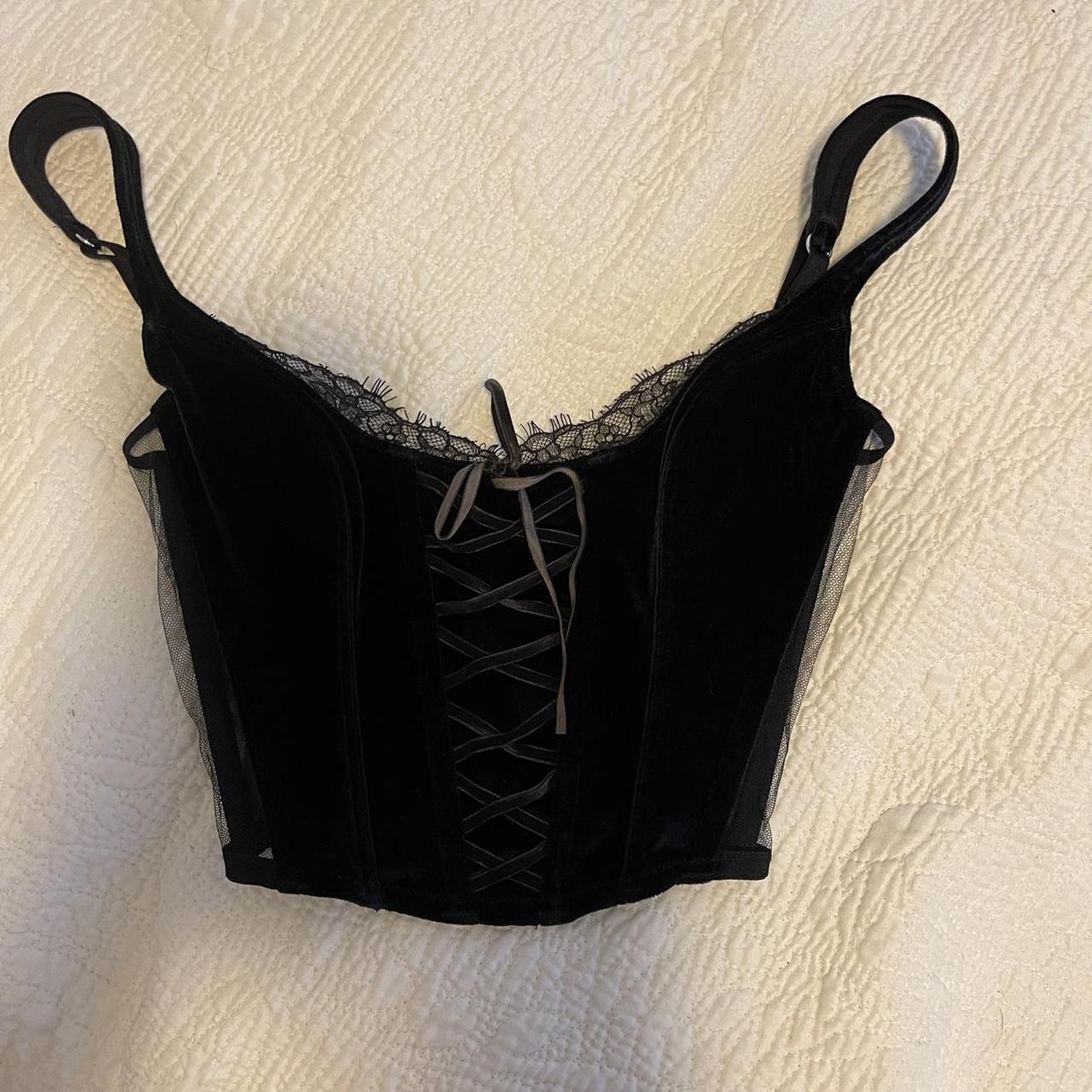 Victoria's Secret Women's Black Corset Depop