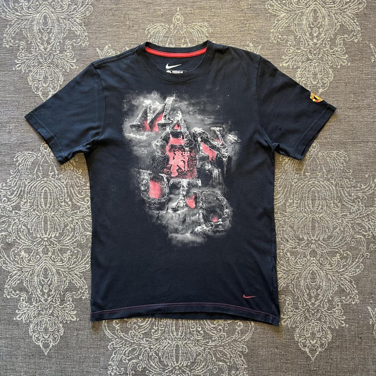 item listed by turntrendz