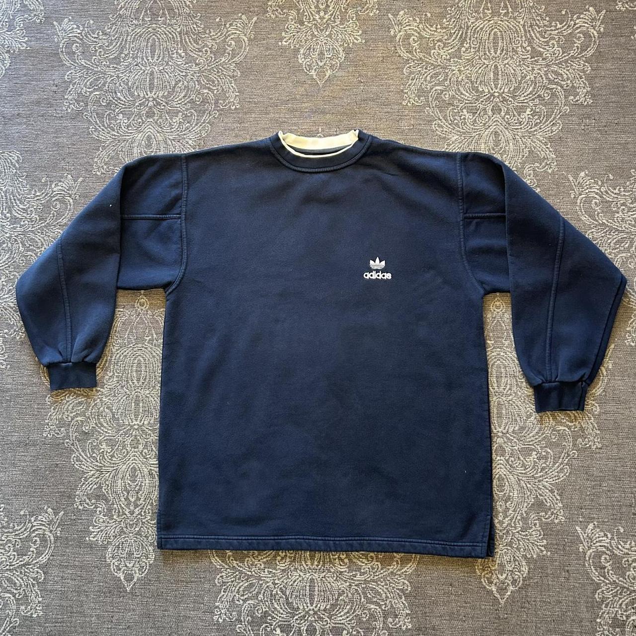 item listed by turntrendz