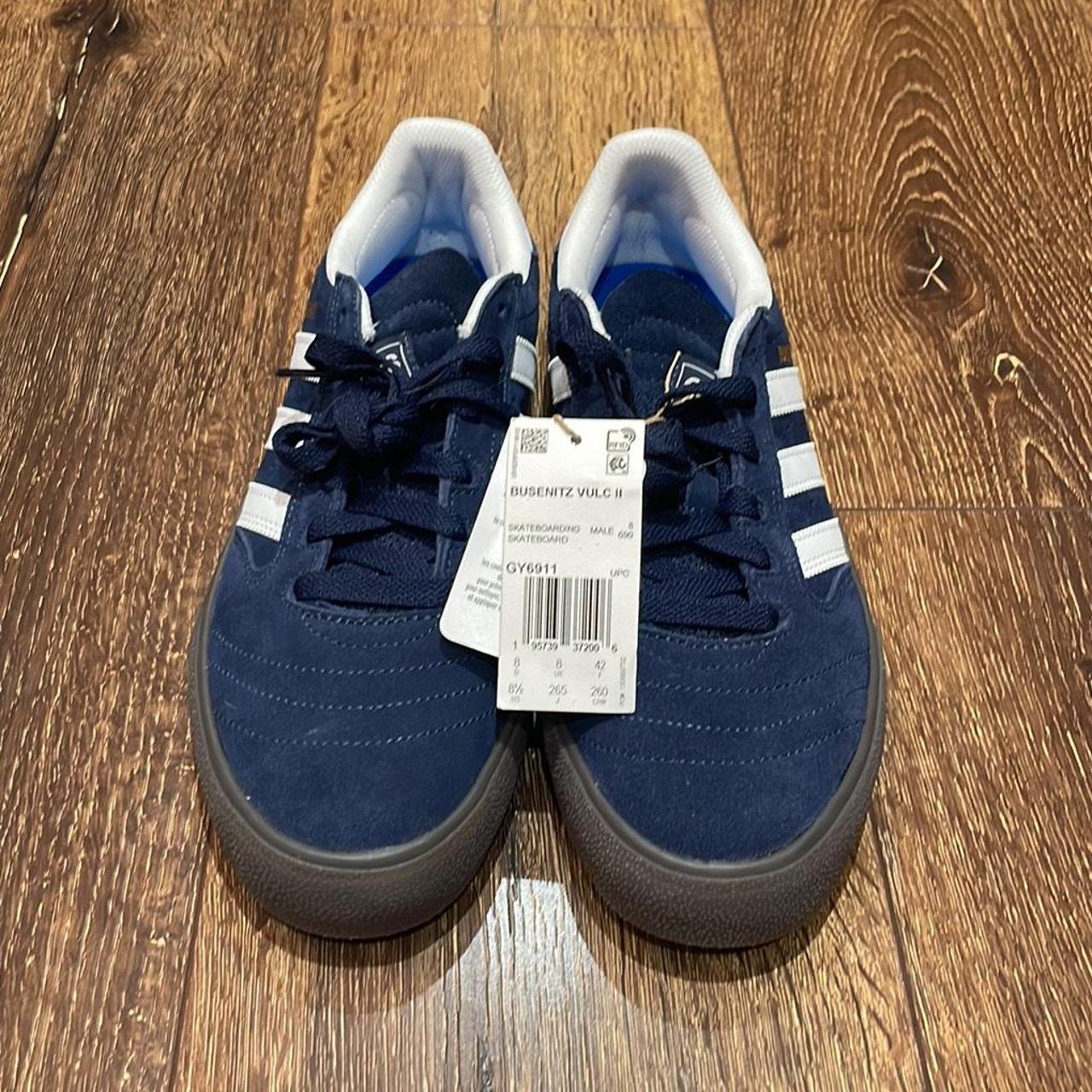 Adidas Women's Navy Trainers | Depop