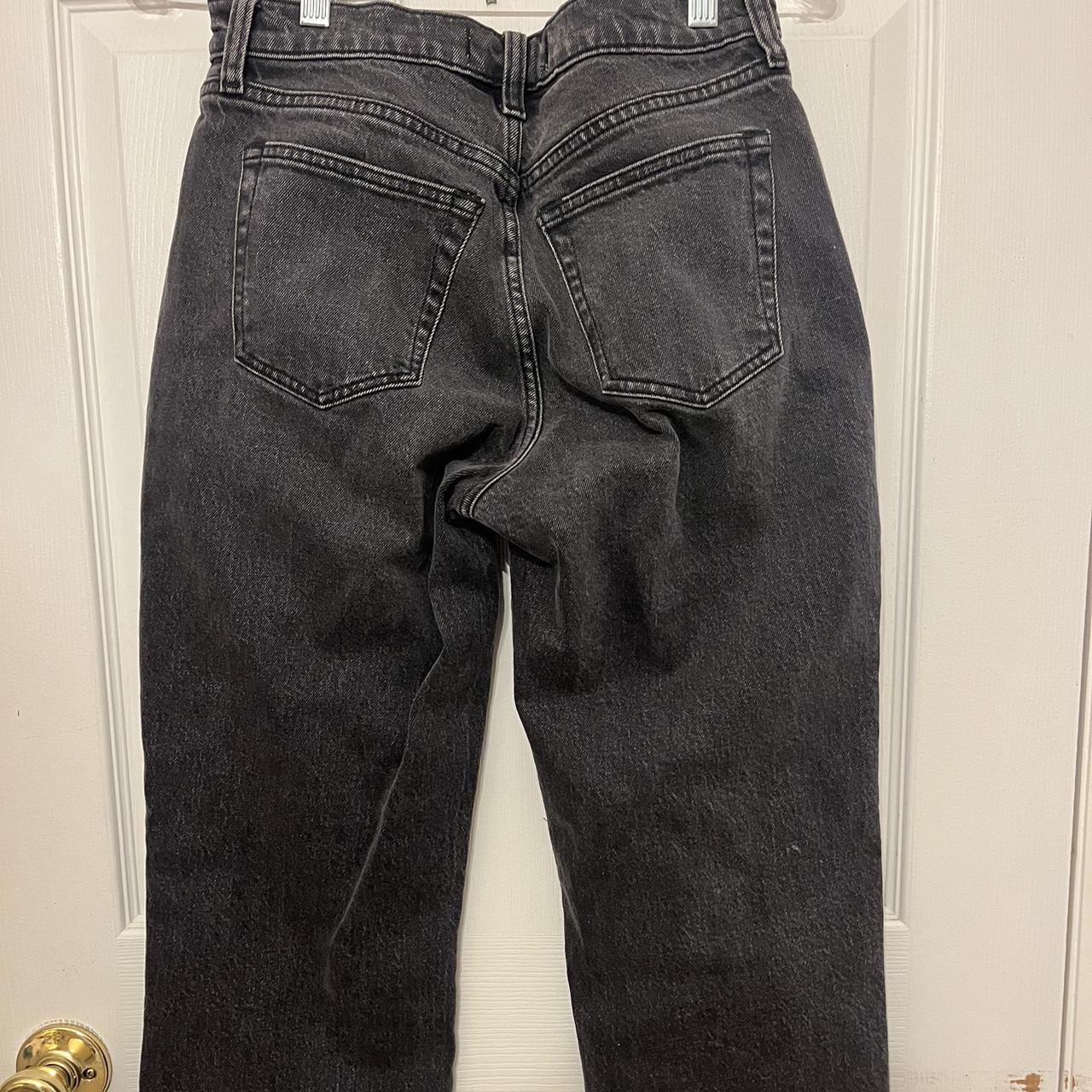 Abercrombie & Fitch Baggy Low Rise Jean Size : 24... - Depop