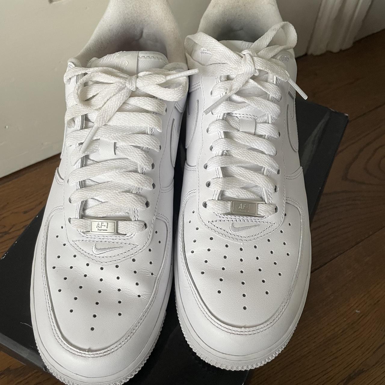 supreme trainers white
