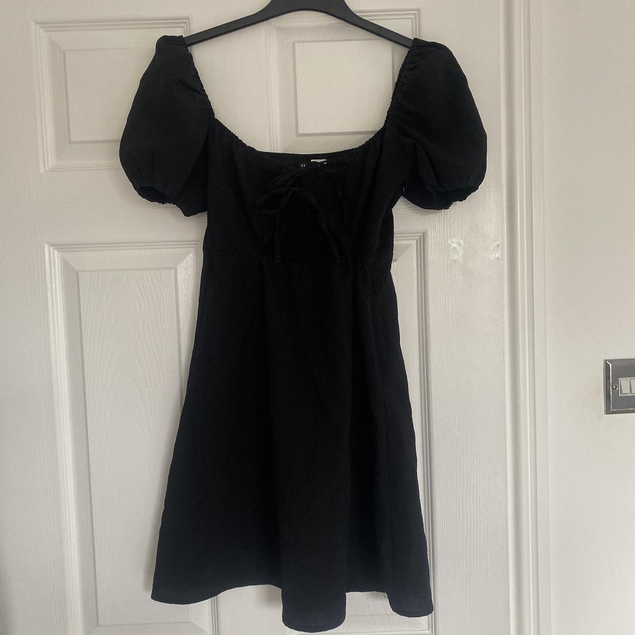 Lovely black milkmaid style mini dress from H&M Size... - Depop