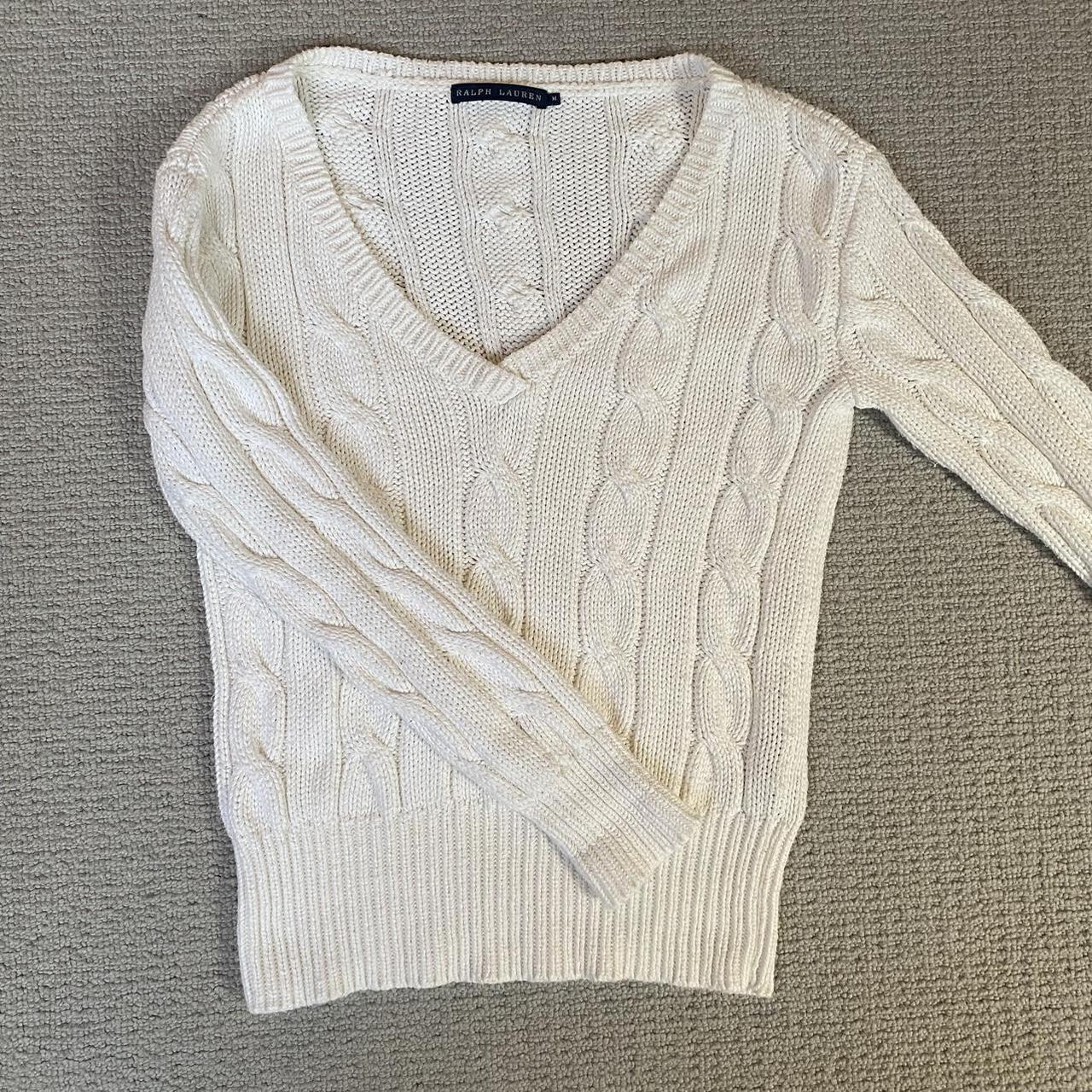 White v neck knit jumper from Ralph Lauren Size M /... - Depop