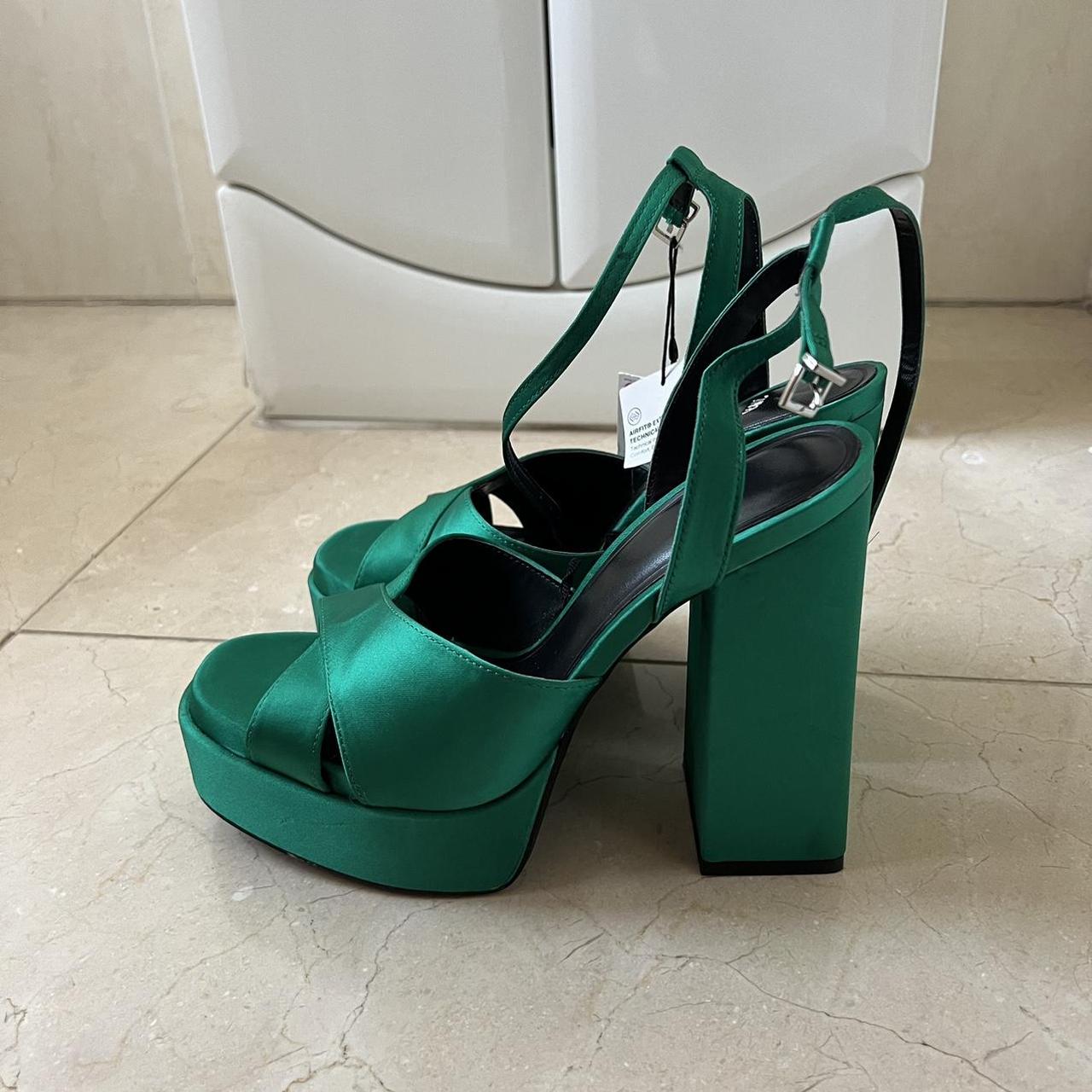 Zara HEELED PLATFORM SHOES GREEN Size 9 used only one outlet time