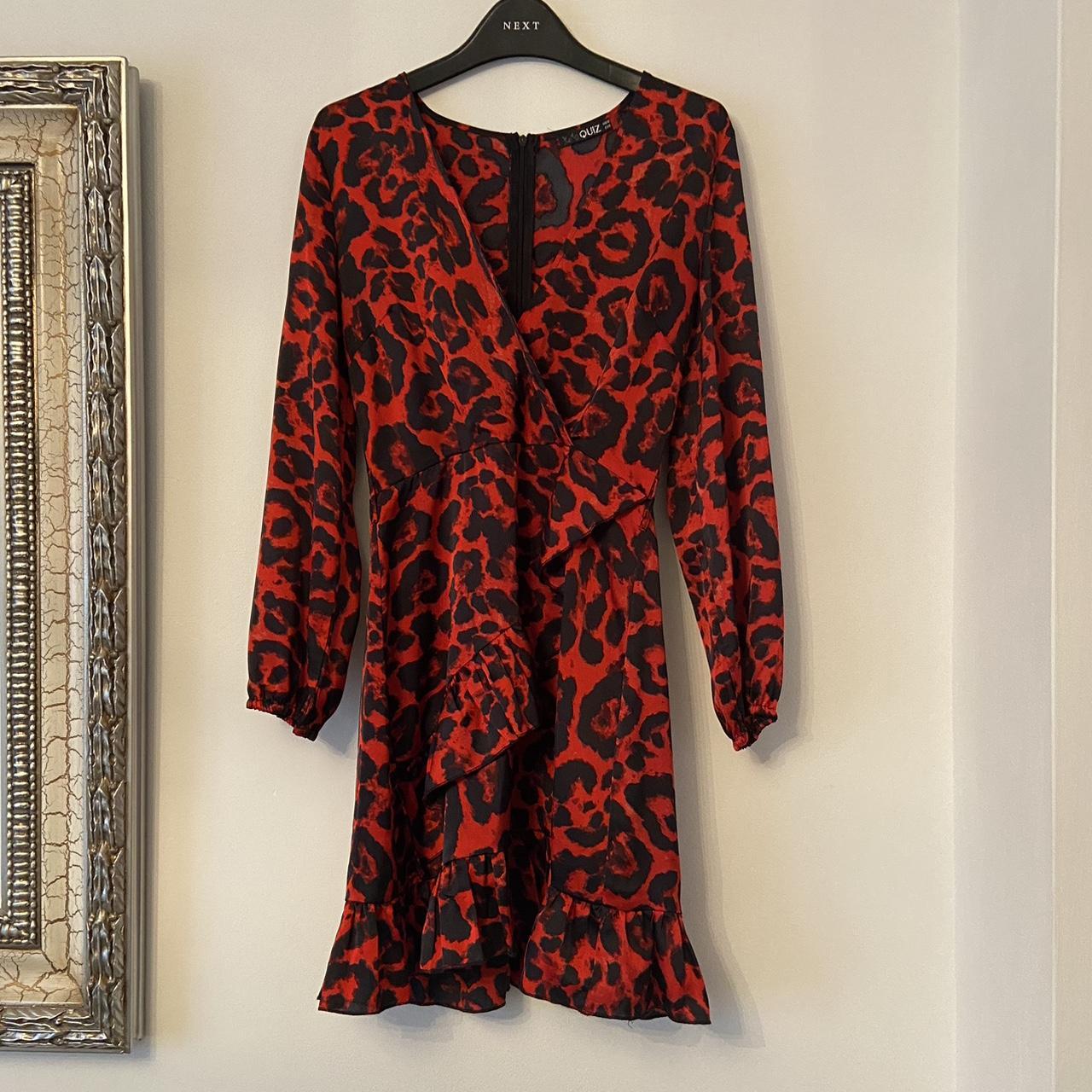 Red leopard hot sale print dress quiz