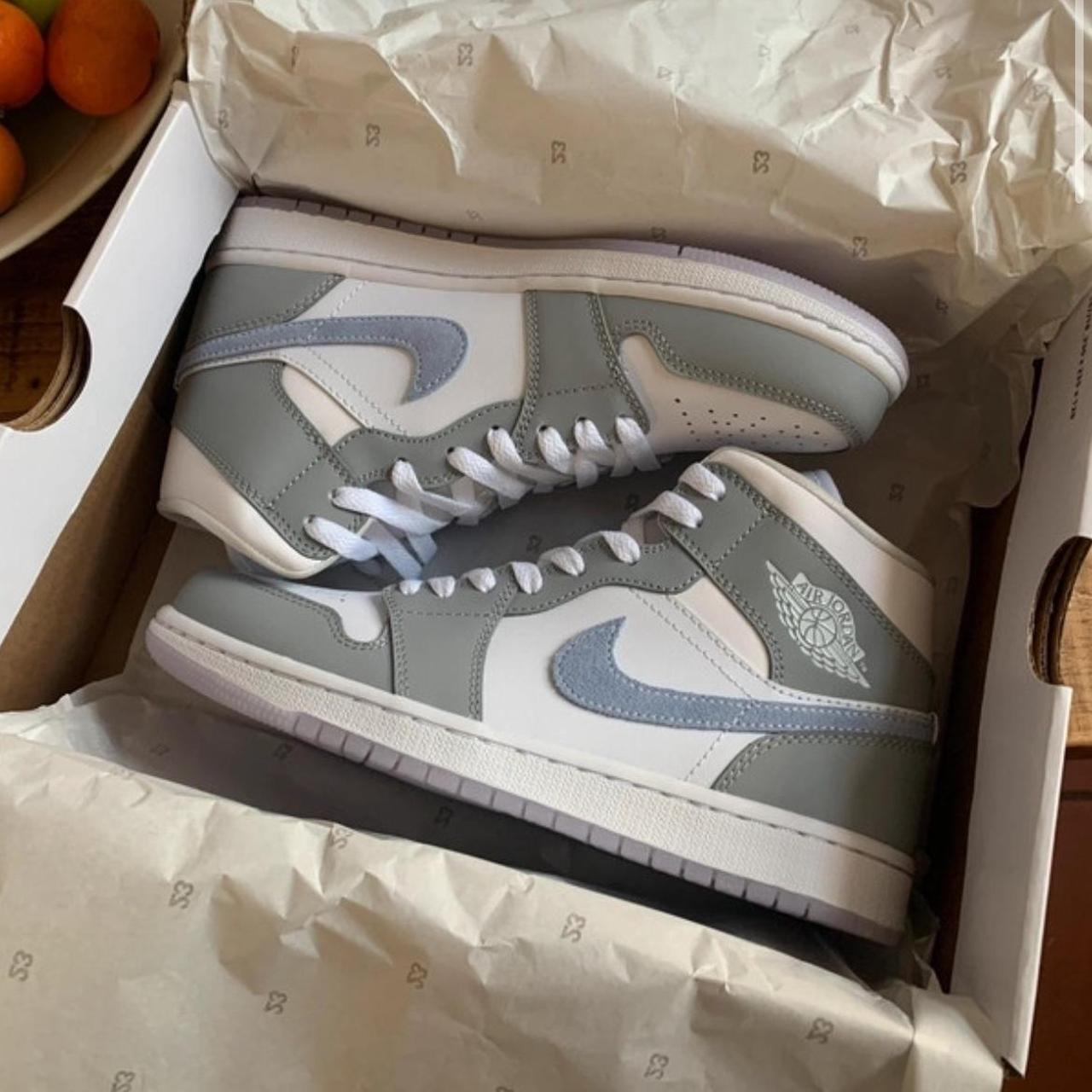 womens wolf grey jordan 1