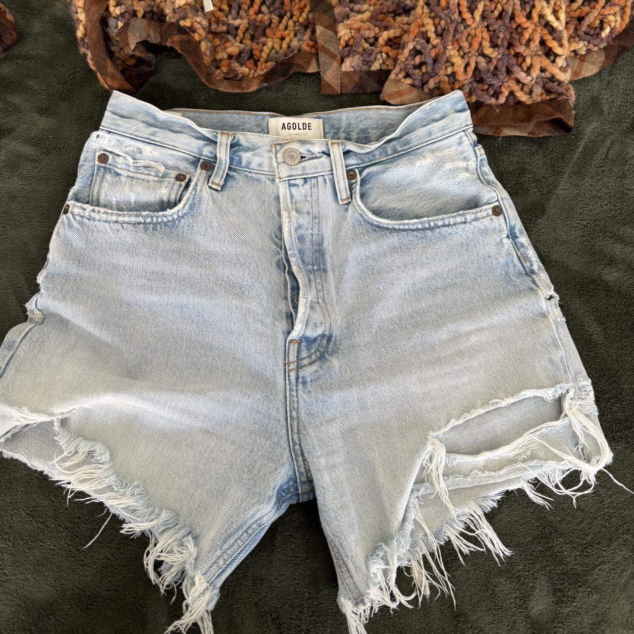 item listed by daphnegray
