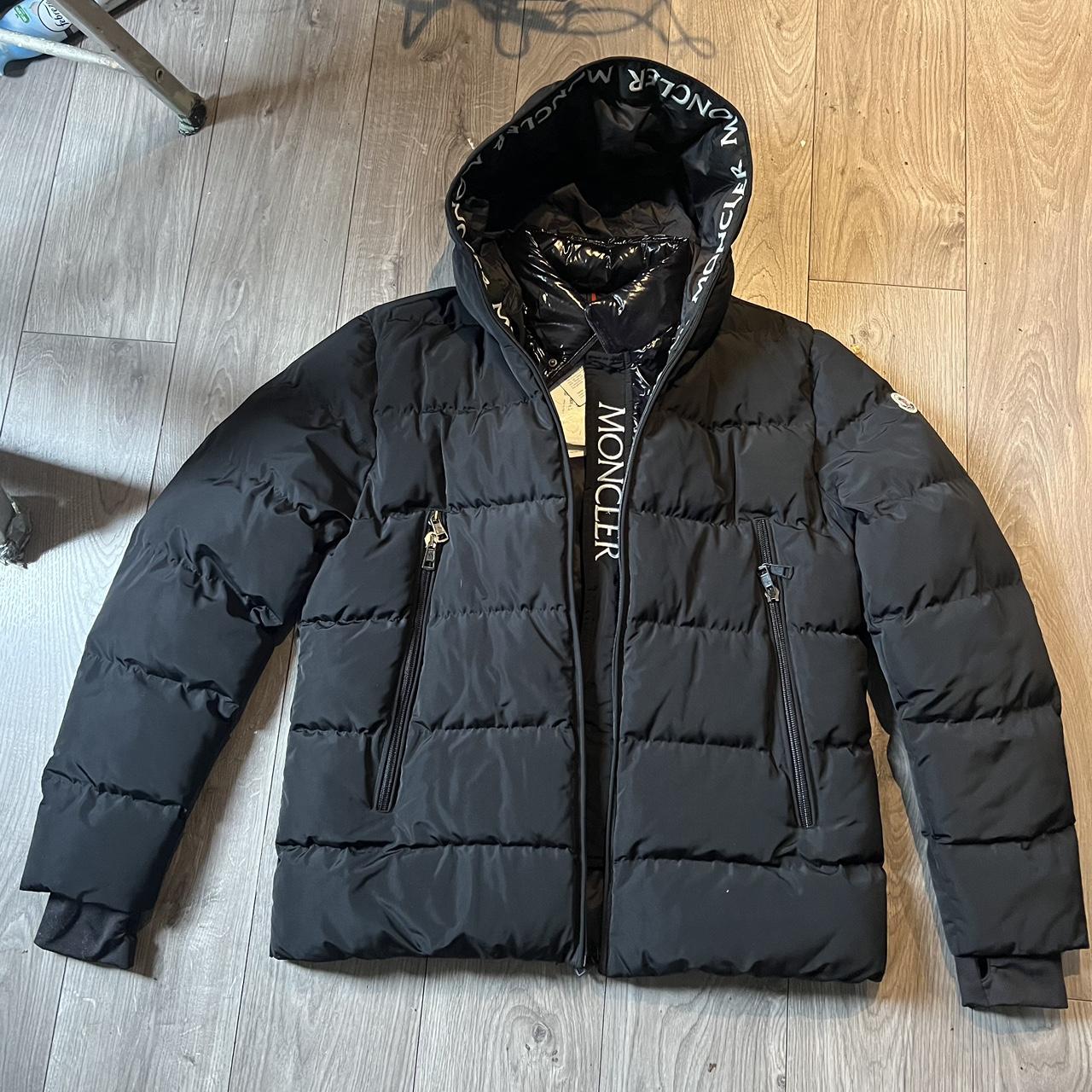 moncler mens coat size 5 brand new, will fit xl-xxl