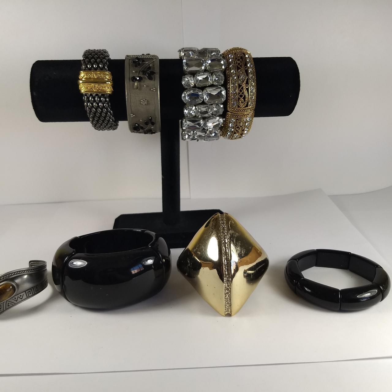 item listed by allthecatsthrift