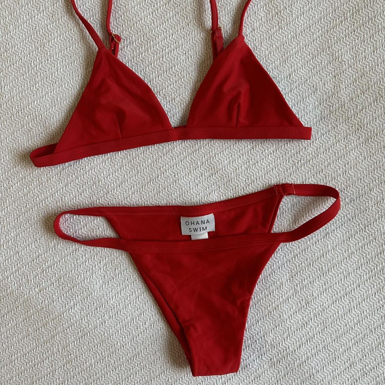 Women’s Red Bikinis-and-tankini-sets | Depop