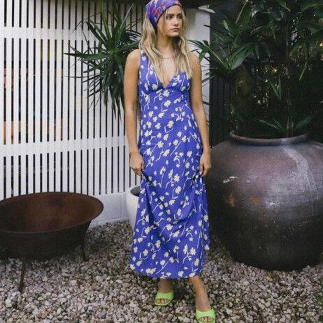 VRG GRL midi dress - Depop