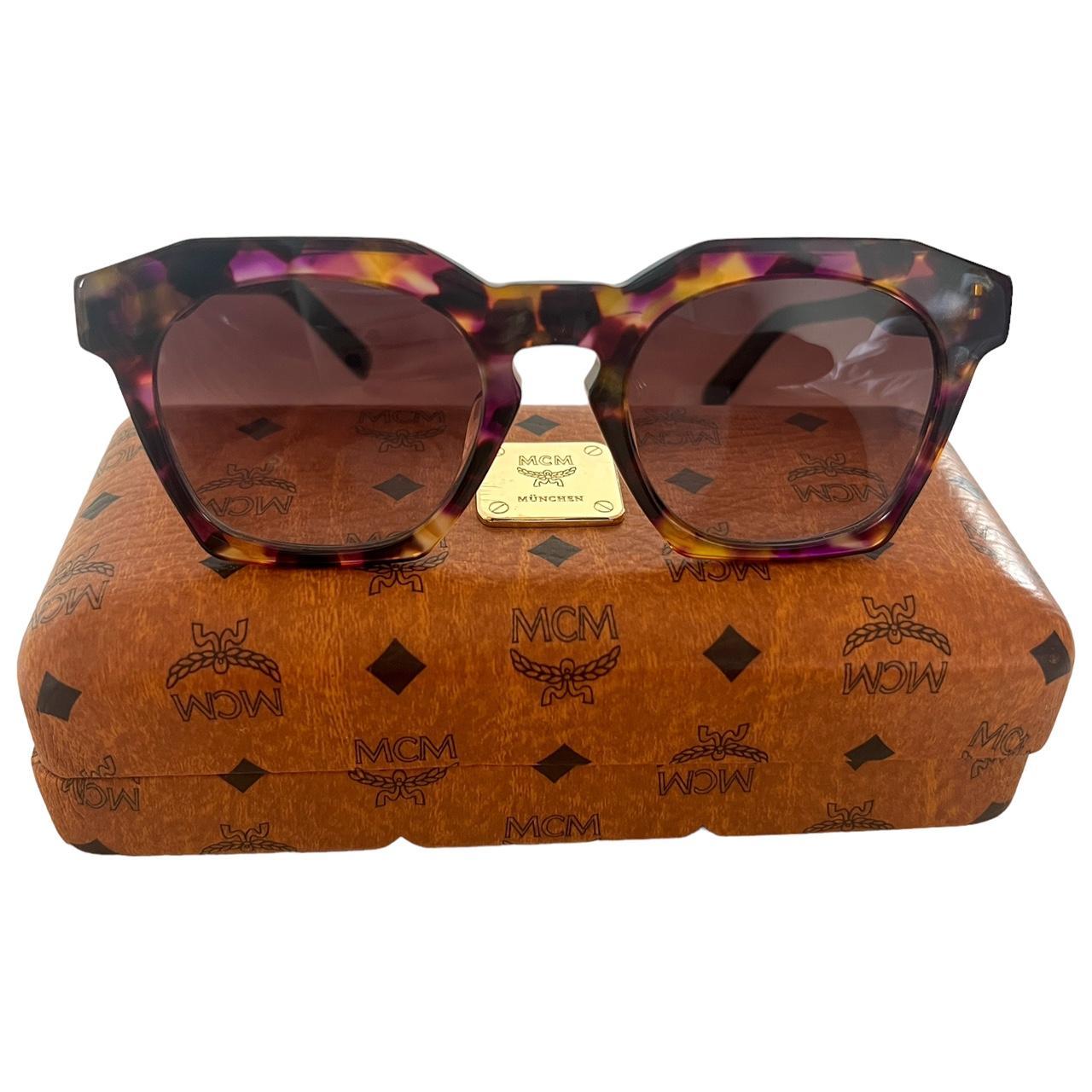 Mcm hotsell square sunglasses