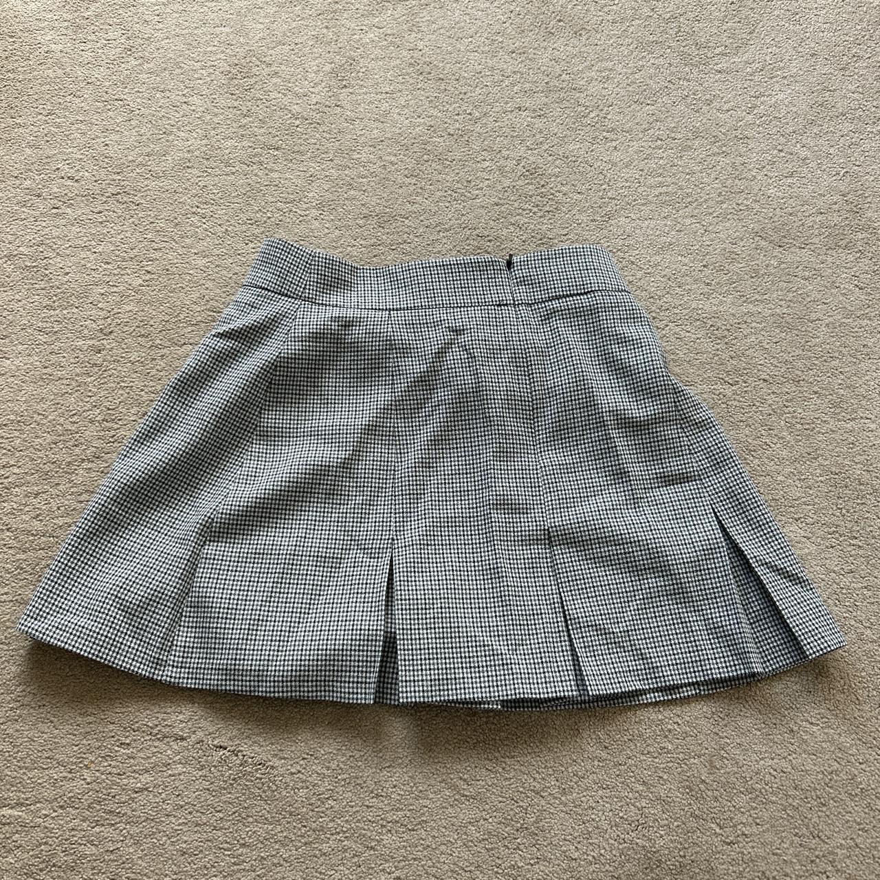 Plaid Urban Outfitters grey mini skirt with pleats... - Depop