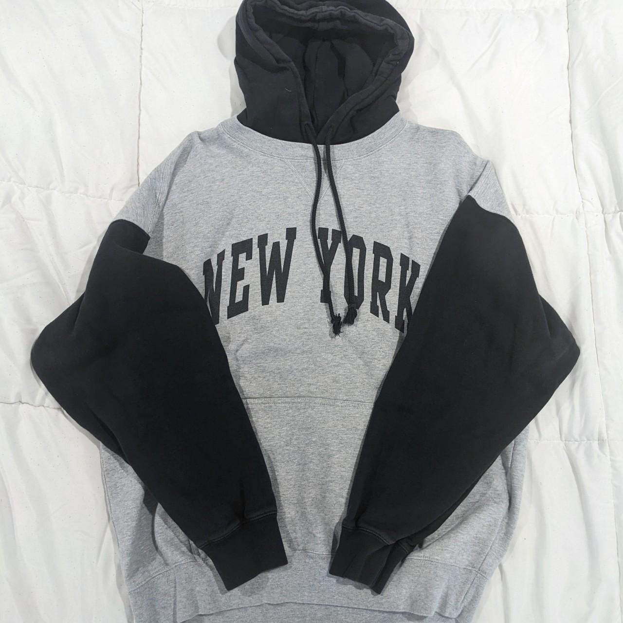 Brandy Melville Women's Black and Grey Sweatshirt Depop